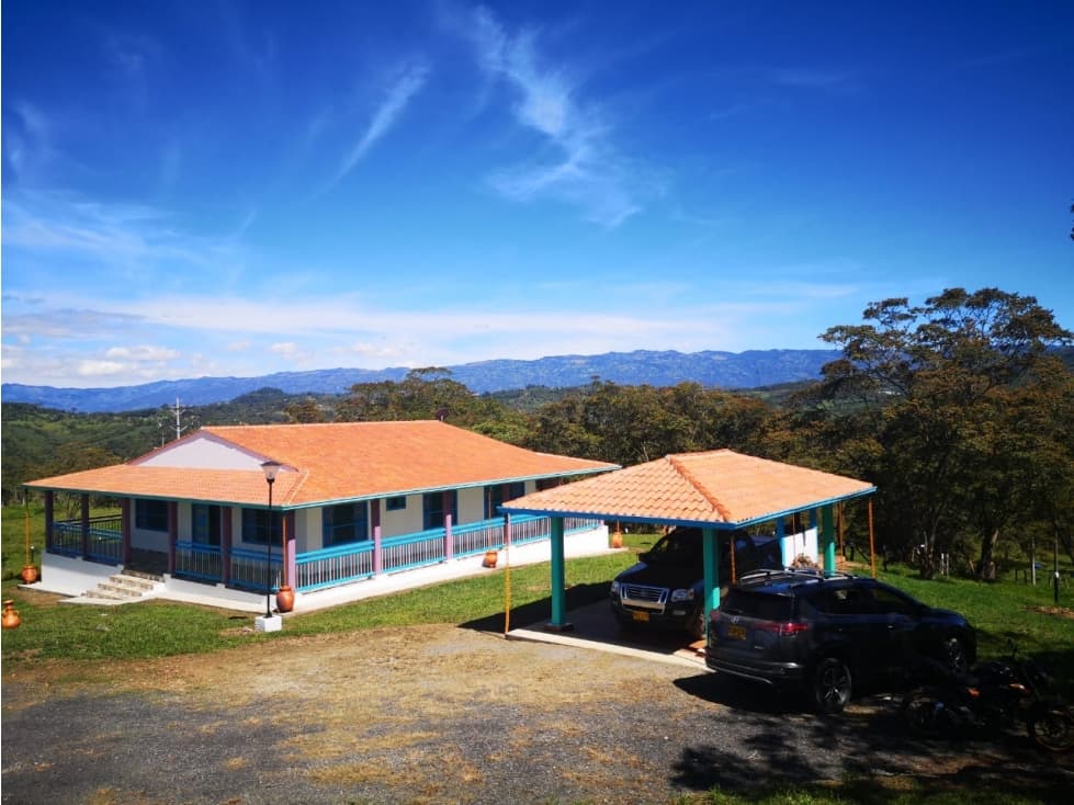 Se vende finca en el sector Los Guayabos - 1