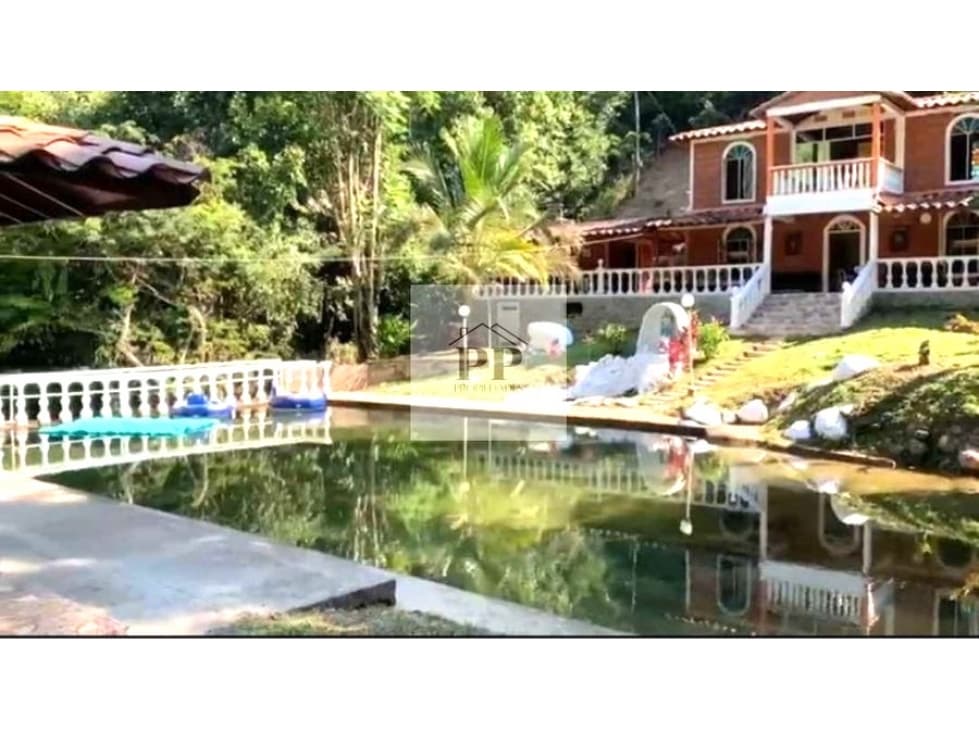 Venta finca en San Luis Antioquia, con piscina de agua natural - 1