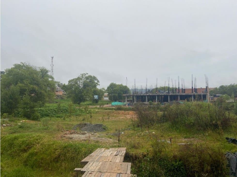 Venta de lote comercial en san Pedro de los milagros - 1