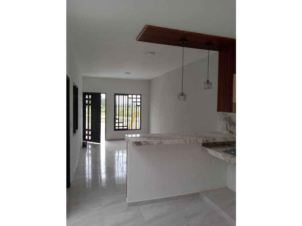 CASA EN VENTA FLORIDA VALLE PARA ESTRENAR DE UN PISO CON TERRAZA - 1