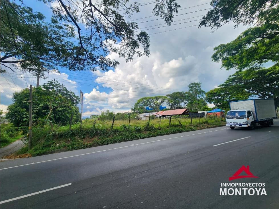 Arriendo lote comercial en la vía de Cerritos, Pereira - 1