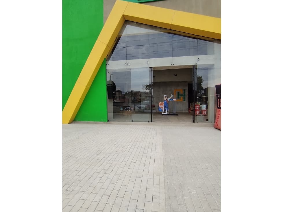 ARRIENDO 500 METROS LOCAL CON OFICINAS , EXCELENTE UBICACION - 1
