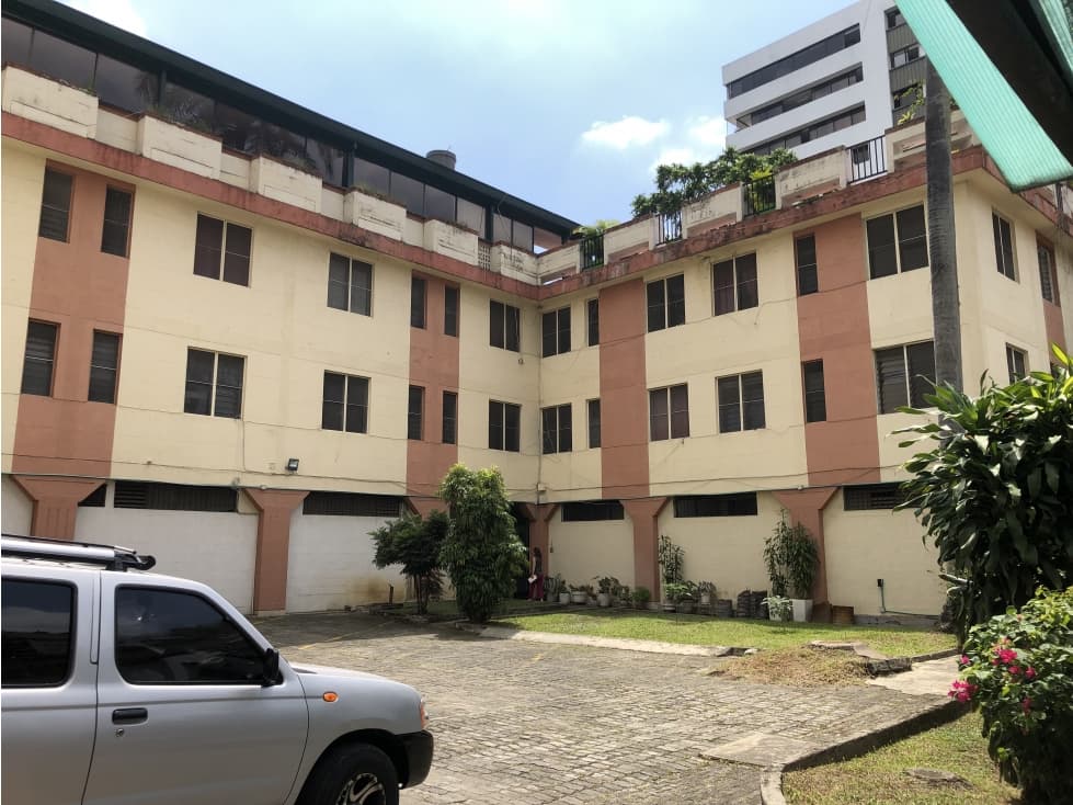 Alquilo Edificio Barrio Versalles - 1