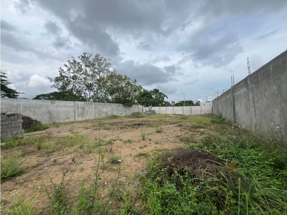 LOTE IDEAL PARA PROYECTO: ALQUILER EN ZONA DE CRECIMIENTO - 1