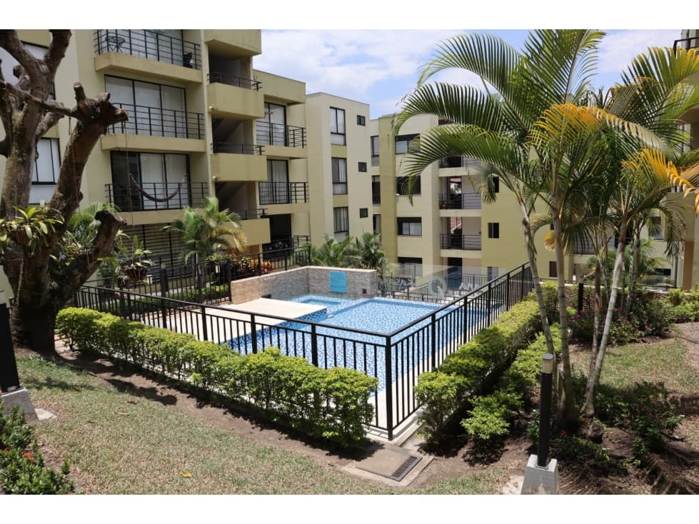 ARRIENDA APARTAMENTO EN CONJUNTO CERRADO - 1