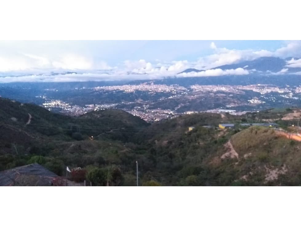 ARRIENDO LOTE EN VEREDA EL ALTO GIRON - 1