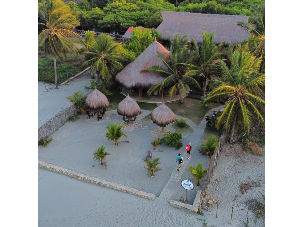EN VENTA HOTEL ECOLOGICO EN SAN BERNARDO DEL VIENTO - 1