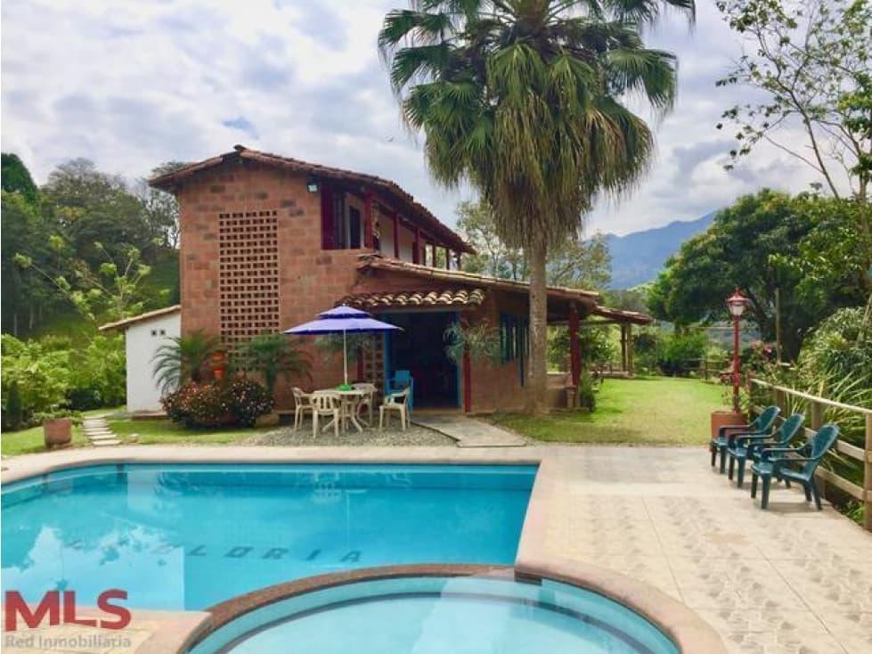 Hermosa Finca con todo lo que Buscas.(MLS#234416) - 1