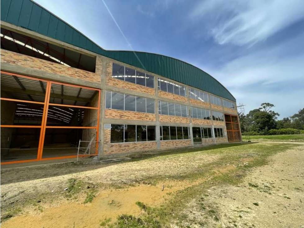 VENDO PROYECTO PARQUE INDUSTRIAL - 1