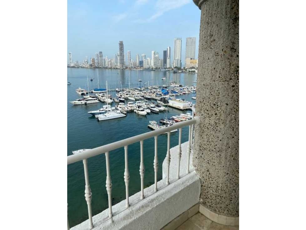 Venta de apartamento en frente de la bahia de manga - 1