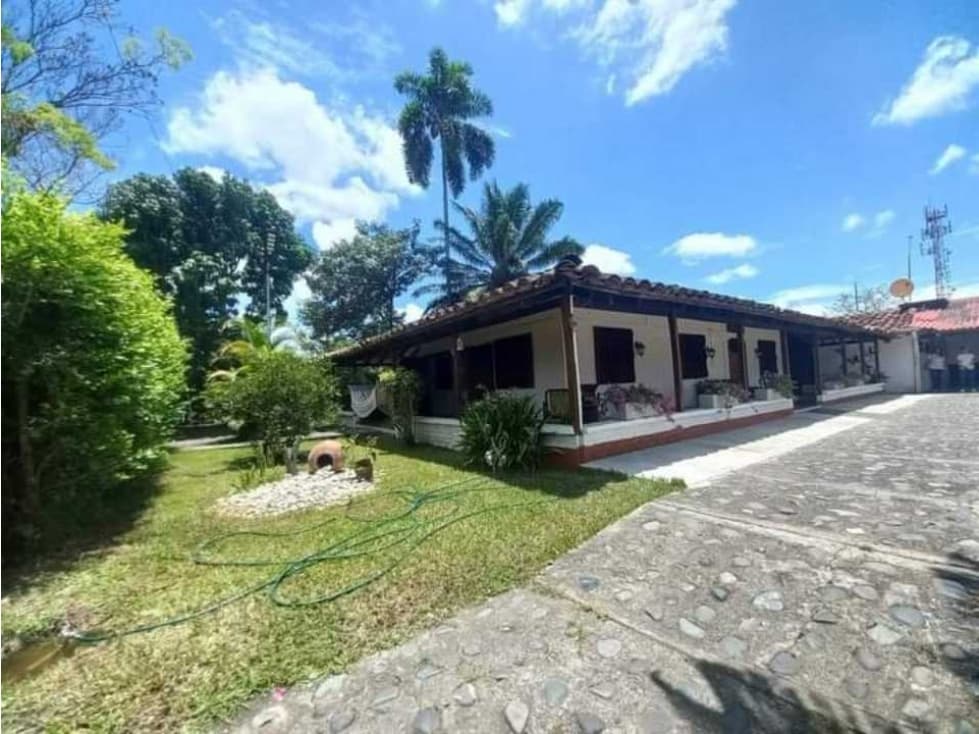 VENTA DE CASA CAMPESTRE HOLGUIN VALLE - 1