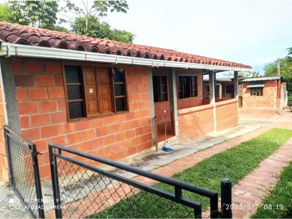 VENTA FINCA PRODUCTIVA CERCA A GUAPOTÁ - 1