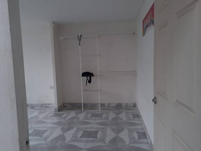 VENDO CASA DE TRES PLANTAS EN VISTA HERMOSA O VILLA DEL MAR (SOLO AL CONTADO) - 7