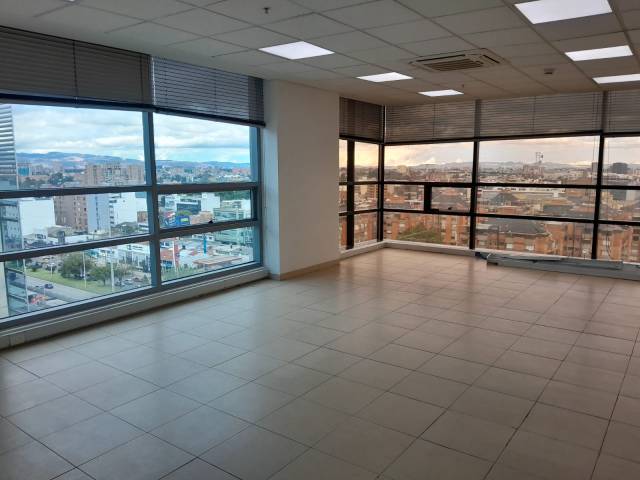 ARRIENDO HERMOSA OFICINA Y ESPACIOSA EN EXCLUSIVA ZONA DE BOGOTA CHICO NORTE - 4