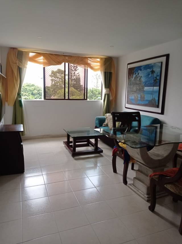 ¡SE VENDE REMODELADO HERMOSO APARTAMENTO EN EXCELENTE UBICACIÓN! - 2